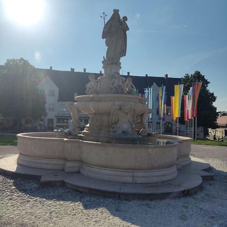 Ferienwohnung Enzian - Naehe Kapellplatz - Oeffentlicher Parkplatz - Aufzug Altötting Kültér fotó