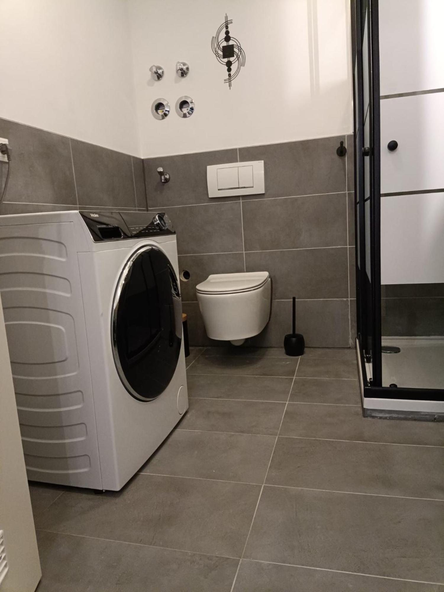 Ferienwohnung Enzian - Naehe Kapellplatz - Oeffentlicher Parkplatz - Aufzug Altötting Kültér fotó